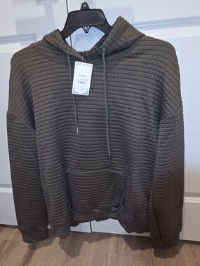 La Mode Men's Quilted Hooded Pullover - Olive Xxl But Dress More Like A LARGE